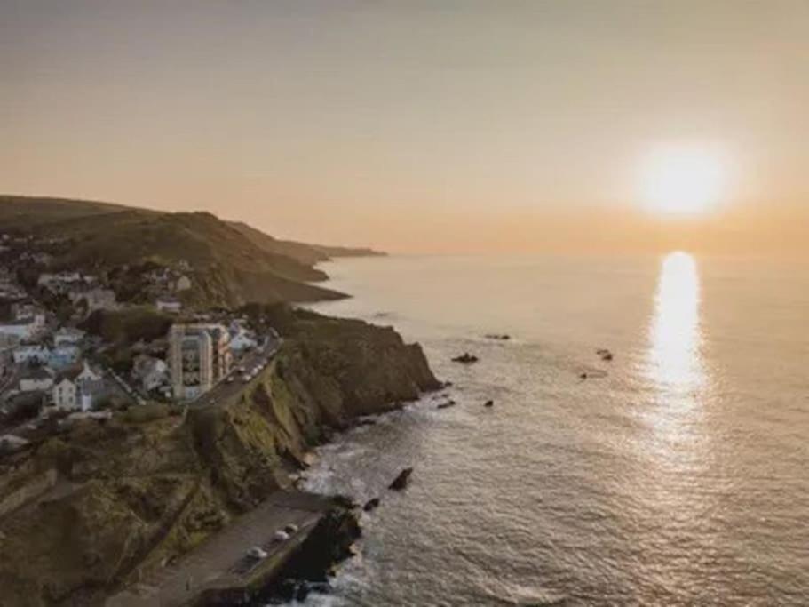 Hollycombe Villa Ilfracombe Bagian luar foto